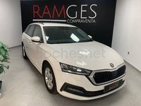 Usado Skoda Octavia Active 115 CV (84 kW) 2021 Blanco Familiar