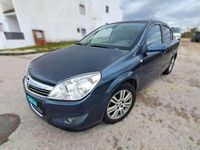 Usado Opel Astra Edition 110 CV (80 kW) 2010 Azul Berlina