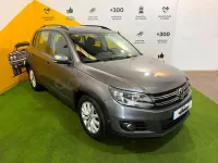 Usado VW Tiguan 140 CV (102 kW) 2014 Gris / plata SUV