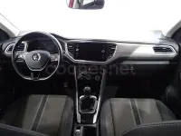 Usado VW T-Roc Advance 116 CV (85 kW) 2021 Rojo SUV