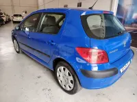Usado Peugeot 307 110 CV (80 kW) 2002 Azul Berlina