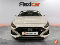 Usado Hyundai i30 120 CV (88 kW) 2021 Blanco Berlina