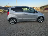 Usado Mercedes A180 Avantgarde 109 CV (80 kW) 2007 Gris / plata Berlina