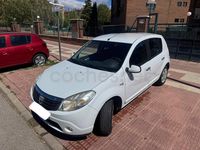 Usado Dacia Sandero Lauréate 90 HP (66 kW) 2011 Branco Sedan