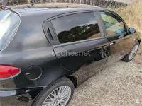 Usado Alfa Romeo 147 120 CV (88 kW) 2006 Negro Utilitario