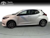 Usado Toyota Yaris Hybrid Style 116 CV (85 kW) 2022 Monovolumen