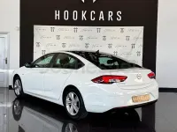Usado Opel Insignia Business Elegance 122 CV (89 kW) 2021 Blanco Berlina
