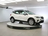 Usado Seat Arona Style 110 CV (80 kW) 2023 Blanco SUV