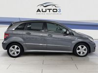 Usado Mercedes B180 109 CV (80 kW) 2011 Beige Monovolumen