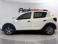 Usado Dacia Sandero Comfort 91 CV (66 kW) 2018 Blanco Berlina