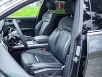 Usado Audi Q8 S-Line 286 CV (210 kW) 2024 Gris / plata SUV