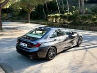 Usado BMW 330e Sport Line 292 CV (214 kW) 2020 Azul Berlina