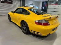 Usado Porsche 996 Turbo 420 CV (308 kW) 2001 Amarillo Coupe