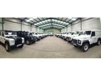 Usado Land Rover Defender SE 122 HP (89 kW) 2014 Branco SUV