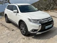 Usado Mitsubishi Outlander Motion 150 CV (110 kW) 2018 Blanco SUV