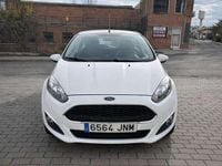 Usado Ford Fiesta Trend 75 CV (55 kW) 2016 Blanco Utilitario