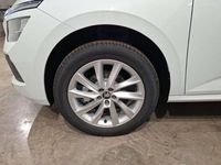 Usado Skoda Kamiq Selection 116 CV (85 kW) 2025 Blanco SUV