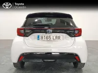 Usado Toyota Yaris Hybrid Style 116 CV (85 kW) 2021 Blanco Berlina