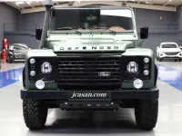 Używany Land Rover Defender 122 KM (89 kW) 2014 Zielony Kombi