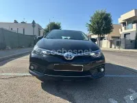 Usado Toyota Auris Hybrid Active 136 CV (100 kW) 2017 Negro Familiar