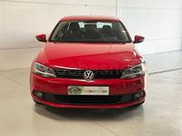 Usado VW Jetta Advance 105 CV (77 kW) 2011 Rojo Berlina