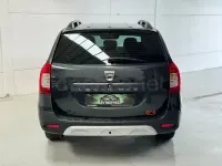 Usado Dacia Logan MCV Stepway 90 CV (66 kW) 2017 Gris / plata Familiar