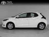 Usado Toyota Yaris Hybrid Business Edition 116 CV (85 kW) 2021 Blanco Berlina