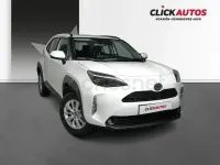 Usado Toyota Yaris Cross Business Edition 116 CV (85 kW) 2025 Blanco SUV