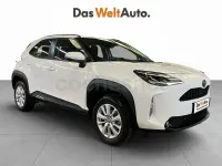 Usado Toyota Yaris Cross Style 130 CV (95 kW) 2025 Blanco SUV