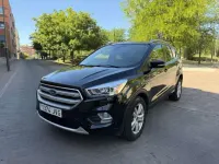 Usado Ford Kuga Titanium 120 CV (88 kW) 2017 Negro SUV