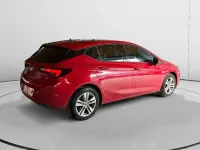 Usado Opel Astra S 110 CV (80 kW) 2020 Rojo Berlina