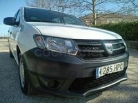 Usado Dacia Sandero Base 75 CV (55 kW) 2013 Blanco Berlina