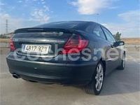 Usado Mercedes C180 143 CV (105 kW) 2002 Verde Berlina