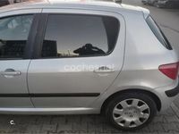 Usado Peugeot 307 110 CV (80 kW) 2003 Gris / plata Berlina