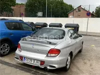 Usado Hyundai Coupé 116 CV (85 kW) 2001 Gris / plata Coupe