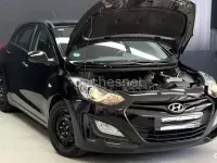 Usado Hyundai i30 100 CV (73 kW) 2012 Negro Berlina