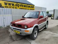 Begagnad Nissan Terrano 125 HK (91 kW) 1999 Röd SUV