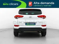 Usado Hyundai Tucson Style 141 CV (103 kW) 2017 Blanco SUV