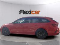 Usado Skoda Octavia RS 245 CV (180 kW) 2024 Rojo Familiar