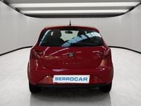 Usado Seat Ibiza Reference 90 CV (66 kW) 2013 Rojo