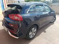 Usado Kia Niro 141 CV (103 kW) 2018 Azul SUV