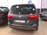 Usado Seat Alhambra Style 150 CV (110 kW) 2013 Gris / plata Monovolumen