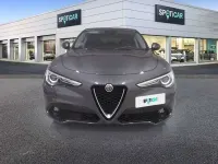 Usado Alfa Romeo Stelvio Executive 211 CV (155 kW) 2019 Gris / plata SUV