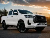 Usado Toyota HiLux 150 CV (110 kW) 2021 Blanco Pickup/Camioneta