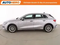 Usado Audi A3 Advanced Plus 110 CV (80 kW) 2023 Gris / plata Berlina