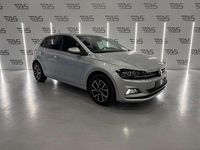 Usado VW Polo 75 CV (55 kW) 2018 Gris Utilitario