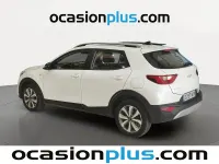 Usado Kia Stonic 100 CV (73 kW) 2024 Blanco SUV