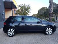 Usado VW Golf VI Highline 140 CV (102 kW) 2008 Negro Utilitario