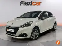 Usado Peugeot 208 Access 82 CV (60 kW) 2016 Blanco Utilitario