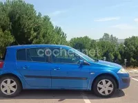 Usado Renault Mégane II Dynamique 115 CV (84 kW) 2006 Azul Berlina